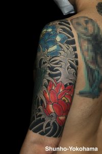 和彫り 手彫り 刺青 タトゥー tattoo 横浜 俊宝 蓮 lotus 入れ墨